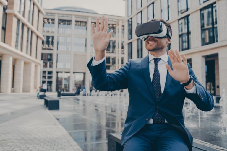 comment l'Escen prépare t-elle ses étudiants aux métiers digitaux du futur ?